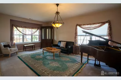 186 Valencia Drive, Monroe Township, NJ 08831 - Photo 3