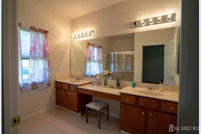 186 Valencia Drive, Monroe Township, NJ 08831 - Photo 15