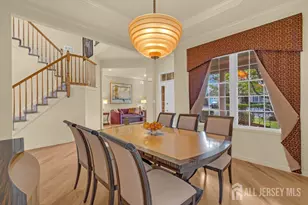 31 Crenshaw Ct, Monroe Township, NJ 08831 - Photo 11