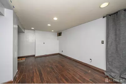 212 Echo Avenue, Edison, NJ 08837 - Photo 33