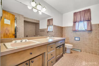 16 Stafford Road, Colonia, NJ 07067 - Photo 25