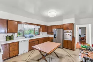 16 Stafford Rd, Colonia, NJ 07067 - Photo 13