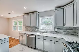 40 Brown Ave, Iselin, NJ 08830 - Photo 21