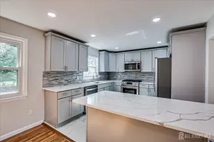 40 Brown Ave, Iselin, NJ 08830 - Photo 17