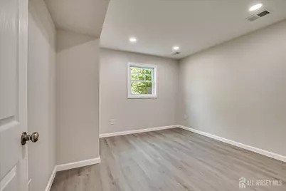 40 Brown Avenue, Iselin, NJ 08830 - Photo 29