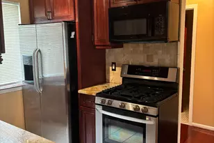 92 Gate House Ln, Edison, NJ 08820 - Photo 7