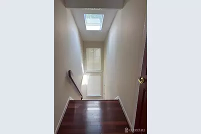 92 Gate House Lane, Edison, NJ 08820 - Photo 5