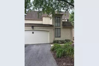 92 Gate House Lane, Edison, NJ 08820 - Photo 1