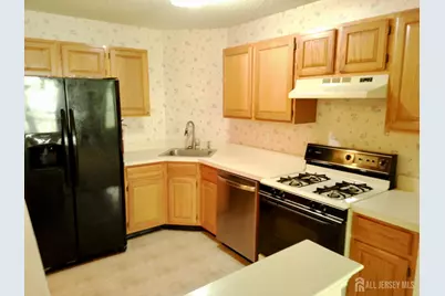 81 Inverness Drive, Edison, NJ 08820 - Photo 5