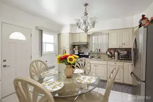 676 Johnstone St, Perth Amboy, NJ 08861 - Photo 9