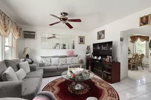 676 Johnstone St, Perth Amboy, NJ 08861 - Photo 5