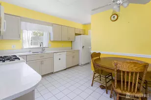 35 Edinburgh Dr, Monroe Township, NJ 08831 - Photo 13