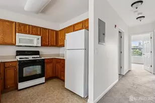 368 Rector St, Perth Amboy, NJ 08861 - Photo 17