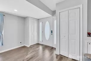 17 Thomas Rd, East Brunswick Township, NJ 08816 - Photo 5