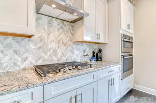 1529 Paxton Ln, Monroe Township, NJ 08831 - Photo 5