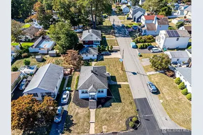 92 Lake View Boulevard, Edison, NJ 08817 - Photo 7