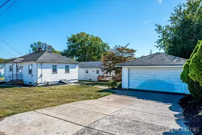 92 Lake View Boulevard, Edison, NJ 08817 - Photo 3