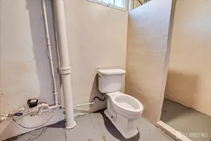 92 Lake View Blvd, Edison, NJ 08817 - Photo 31