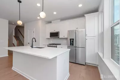 620 Sadie Circle, New Brunswick, NJ 08901 - Photo 7