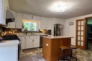 265 Friendship Rd, Cranbury Township, NJ 08812 - Photo 5