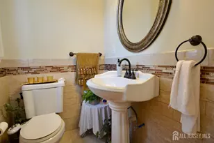 89 SE Rose St, Wood Ridge, NJ 07075 - Photo 13