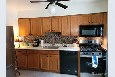 31 York Drive #3A, Edison, NJ 08817 - Photo 9