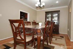 96 Brewster Cir, Old Bridge Township, NJ 08857 - Photo 9