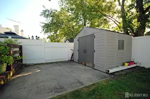 96 Brewster Cir, Old Bridge Township, NJ 08857 - Photo 33