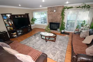 96 Brewster Cir, Old Bridge Township, NJ 08857 - Photo 5