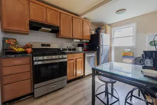 92 William St, Carteret, NJ 07008 - Photo 7