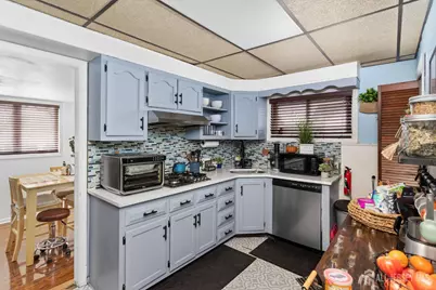 31 Hull Drive, Edison, NJ 08817 - Photo 9