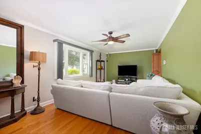 515 Beechwood Avenue, Roselle Park, NJ 07204 - Photo 5