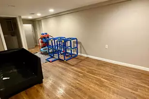 1387 Finnegans Ln, North Brunswick Township, NJ 08902 - Photo 15