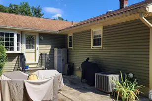 6 Nicholas Ct, Milltown, NJ 08850 - Photo 3