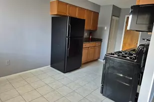 915 Edison Glen Terrace, Edison, NJ 08837 - Photo 5