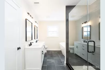 86 Albert Avenue, Edison, NJ 08837 - Photo 39