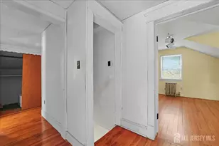 225 Irvington Ave, Franklin Township, NJ 08873 - Photo 19