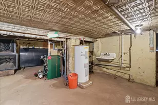 225 Irvington Ave, Franklin Township, NJ 08873 - Photo 23