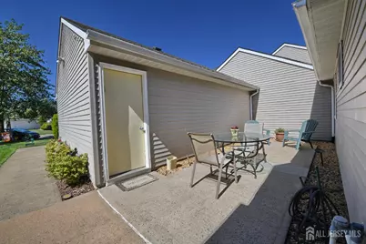 661 Azalea Plaza #C, Monroe Township, NJ 08831 - Photo 3