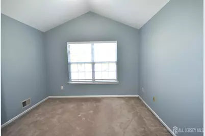 24 Hawthorne Road, North Brunswick Township, NJ 08902 - Photo 21