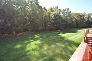 24 Hawthorne Rd, North Brunswick Township, NJ 08902 - Photo 31