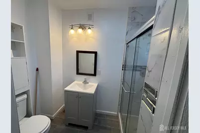 220 S Washington Avenue, Dunellen, NJ 08812 - Photo 5