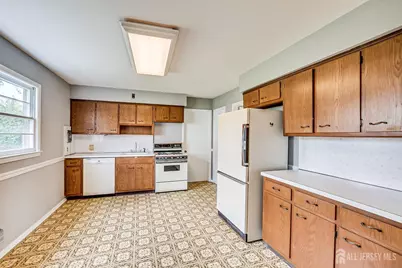 200 Maple Avenue, North Plainfield, NJ 07060 - Photo 7