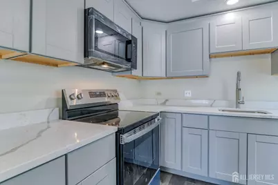 8-A Sussex Way, Monroe Township, NJ 08831 - Photo 3