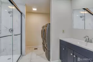 8A Sussex Way, Monroe Township, NJ 08831 - Photo 13