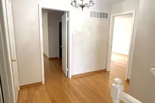 18 Adams Ct, East Brunswick Township, NJ 08816 - Photo 7