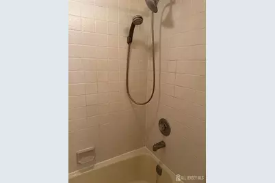 92 Heather Court, Edison, NJ 08820 - Photo 7