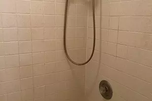 92 Heather Ct, Edison, NJ 08820 - Photo 7