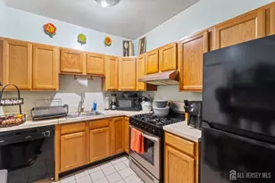 122 Remsen Ave, New Brunswick, NJ 08901 - Photo 9