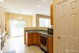 15 Wyndham Ct, Bordentown Twp, NJ 08505 - Photo 11